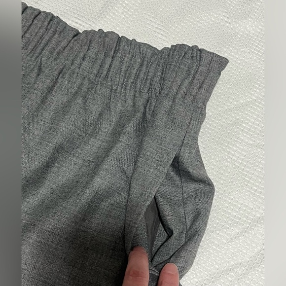 J. Crew Women’s Wool Blend Gray Elastic Waist Skirt, Size 6, NWT - Picture 4 of 13